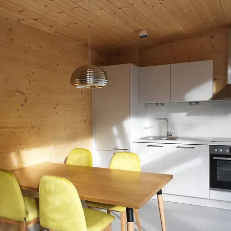 Mondholz - Urban 24-7 İnnsbruck