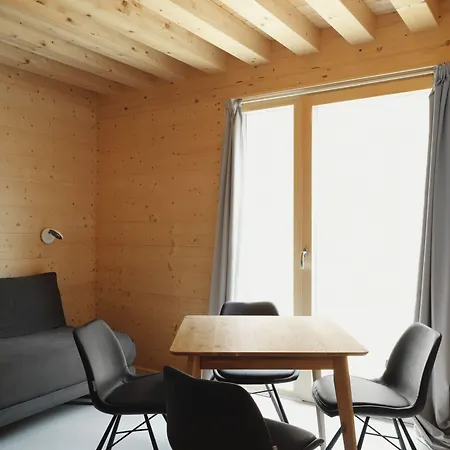 Mondholz - Urban 24-7 * 인스브루크