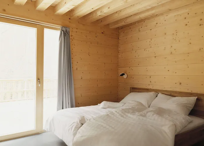 Mondholz - Urban 24-7 * Innsbruck